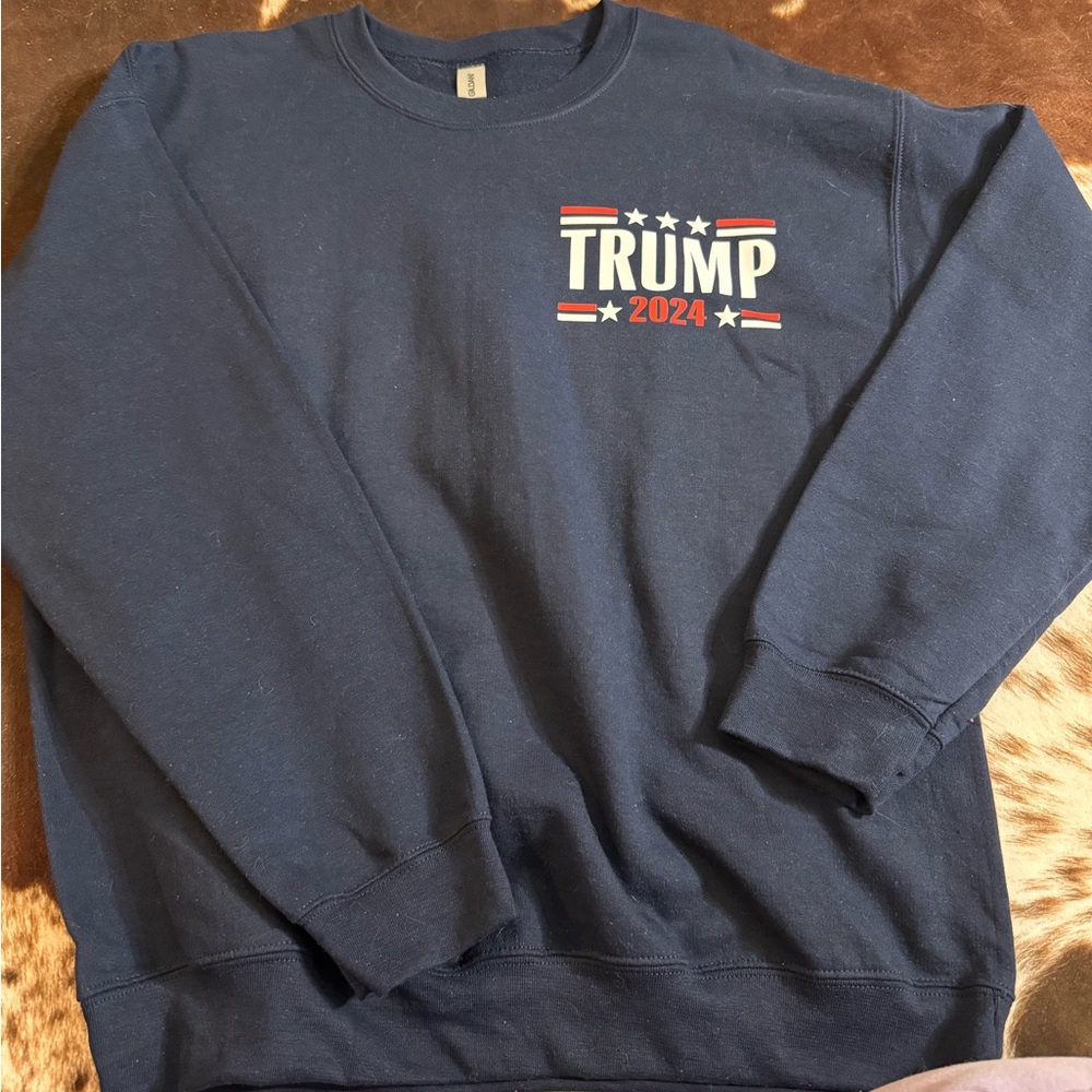 Gildan Heavy Blend Dark Blue Sweatshirt